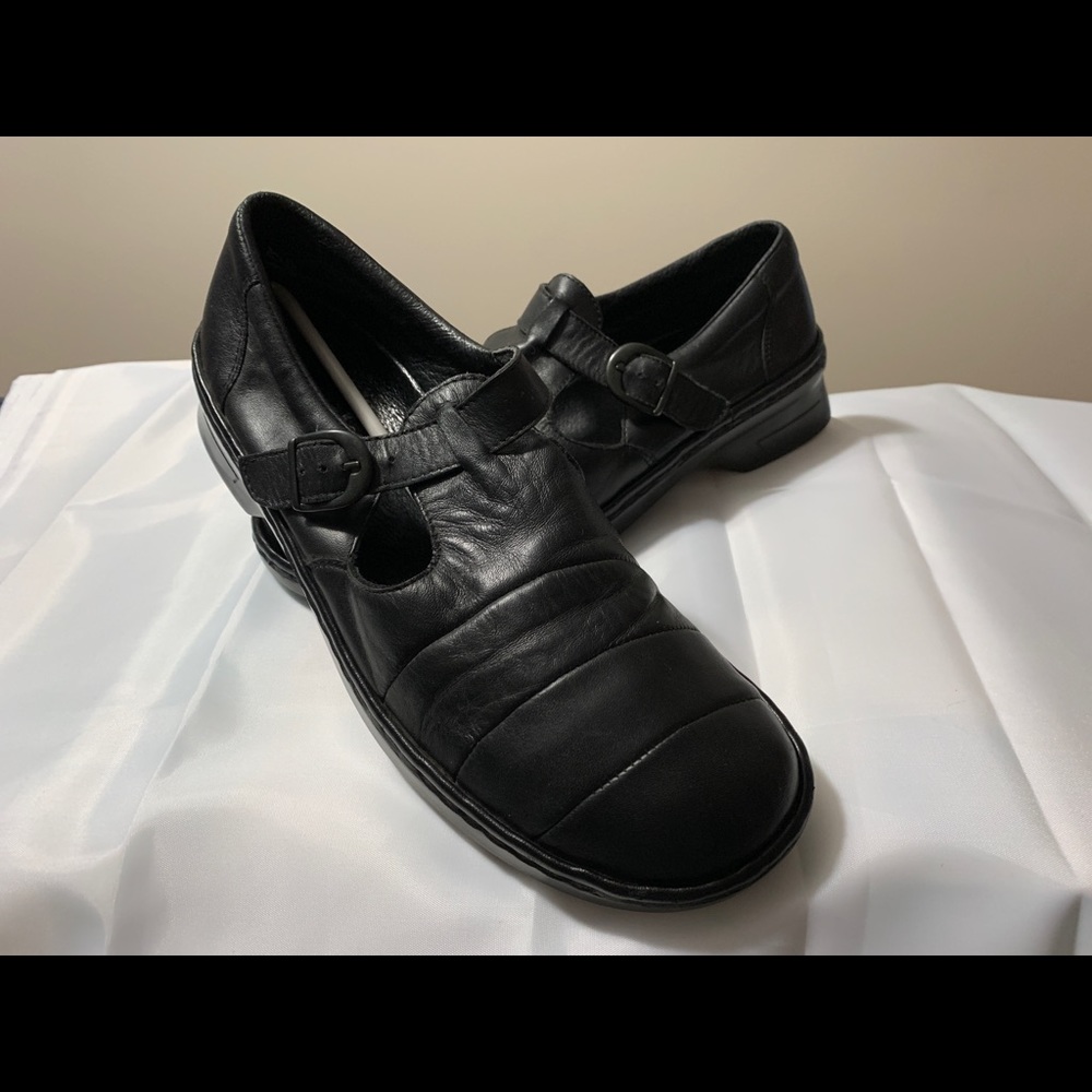 Women’s Rieker antistress shoes
